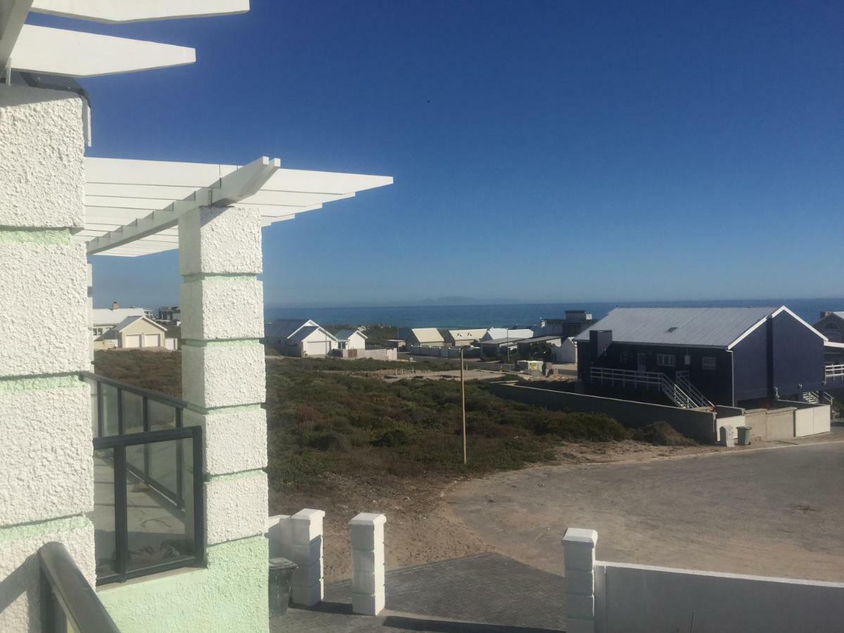 Adam'S Guest House Yzerfontein Exterior photo